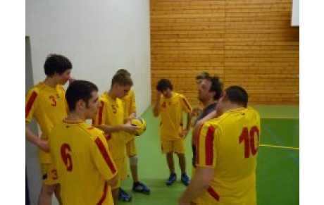 MATCH AMICAL UFOLEP/JUNIORS GARCONS