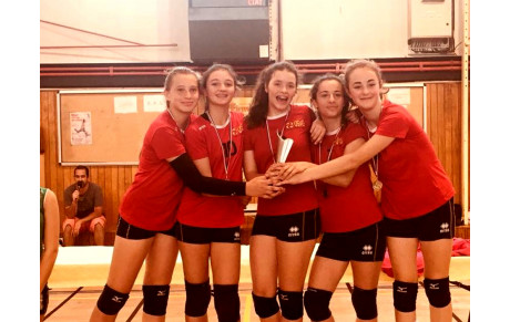 LES M15 FILLES DU COLLEGE JULES VERNE 5ème EN FINALE NATIONALE UNSS