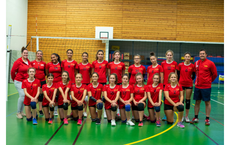 M 15 FEMININES